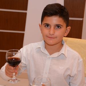 Meet your Posher, Klaudja